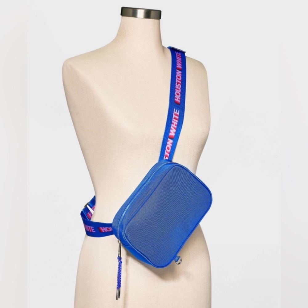 💙 NWOT! Houston Blue Belt Bag - Picture 1 of 6